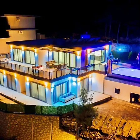Kalkanda Merkeze Yakin Ayaz Villa Kas