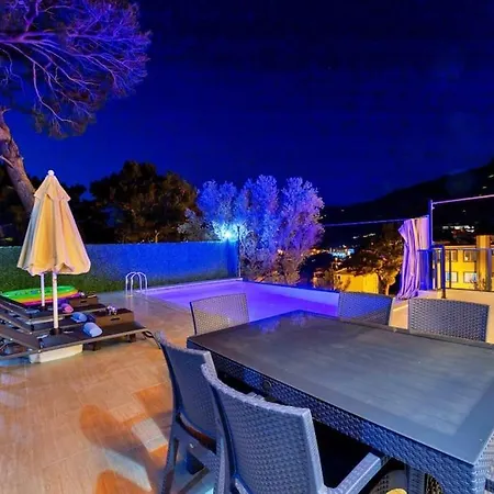 Villa Kalkanda Merkeze Yakin Ayaz *