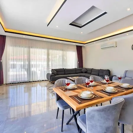 Kalkanda Merkeze Yakin Ayaz Villa *